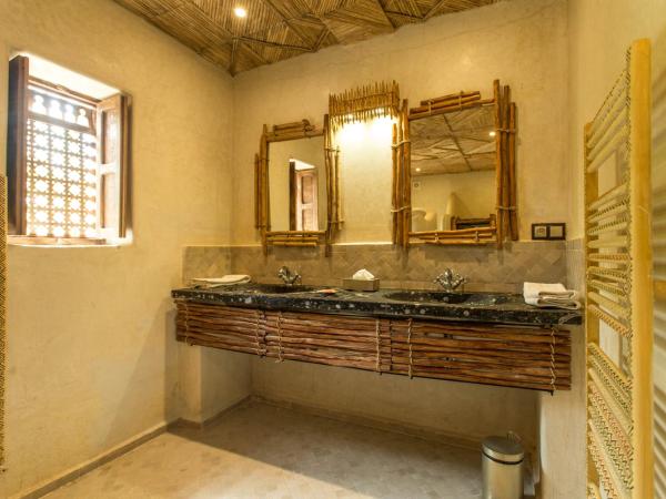 Villa Le Perroquet Bleu : photo 4 de la chambre chambre quadruple de luxe