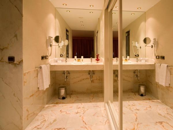 Best Western Premier CMC Girona : photo 4 de la chambre suite junior exécutive