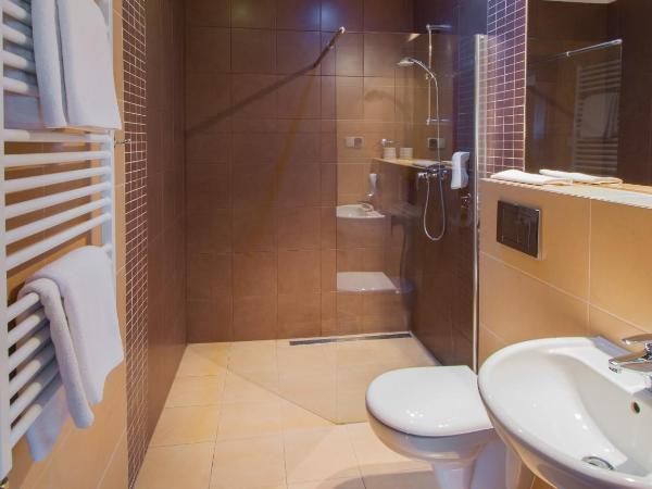 Hotel Camping Malta : photo 8 de la chambre chambre lits jumeaux deluxe