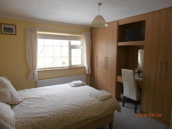 Larkfield House B&B, Ballycasheen Kerry V93 WD51 : photo 10 de la chambre chambre double avec salle de bains privative