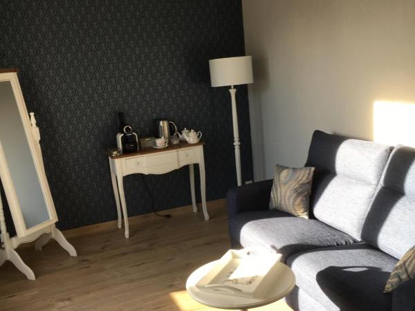 La Demeure d'Alexandra : photo 2 de la chambre chambre familiale avec terrasse