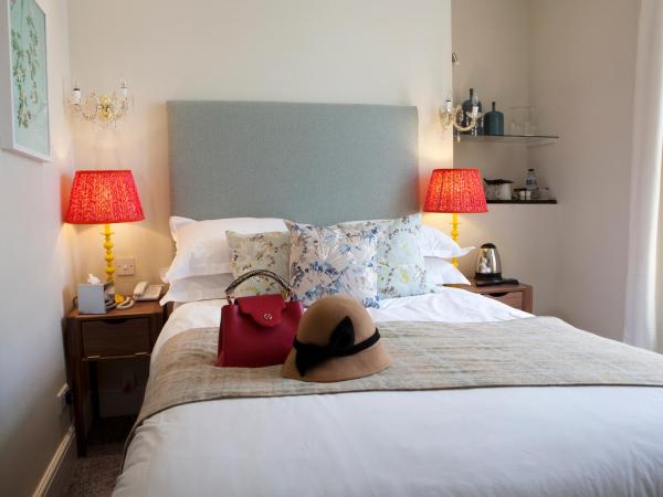 Sea Spray Hotel : photo 1 de la chambre petite chambre double