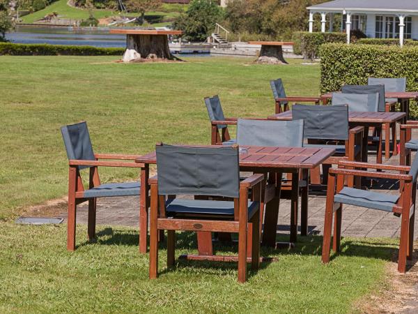 VR Rotorua Lake Resort : photo 5 de la chambre chambre lit queen-size - accessible aux personnes à mobilité réduite