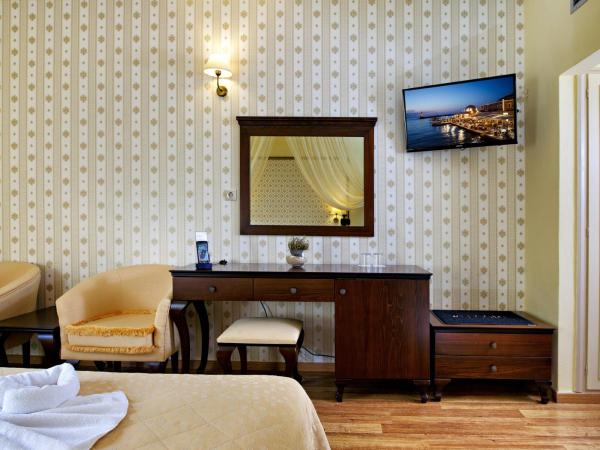 Halepa Hotel : photo 2 de la chambre chambre familiale