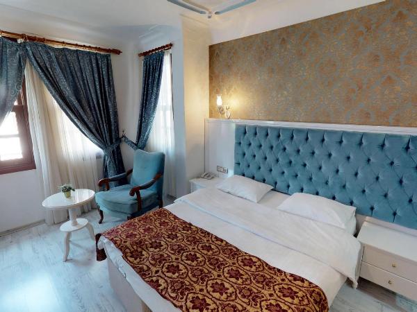 Urcu Hotel : photo 2 de la chambre chambre standard avec vue sur la piscine

