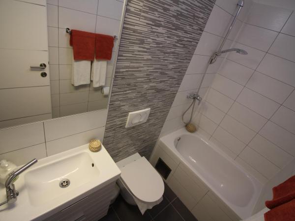 Villa Ambiente : photo 10 de la chambre chambre double standard