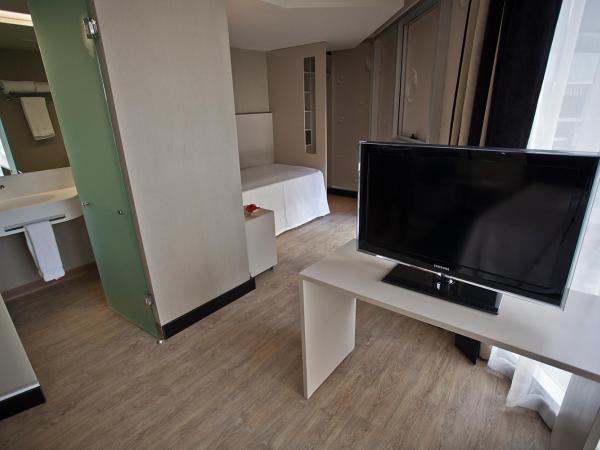 Two Hotel Buenos Aires : photo 8 de la chambre chambre quadruple standard