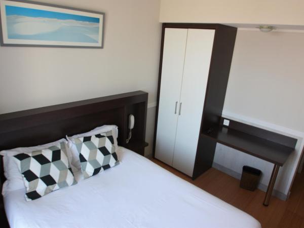 Hotel De La Rade : photo 2 de la chambre chambre double