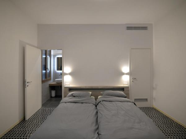 Carbonaia Venezia : photo 9 de la chambre chambre lits jumeaux avec douche 