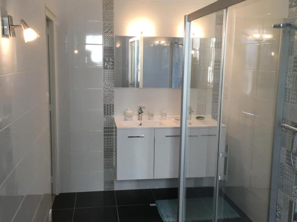 La Demeure d'Alexandra : photo 6 de la chambre chambre familiale avec terrasse