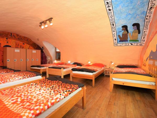 Travel Hostel : photo 4 de la chambre lit simple dans dortoir 8 lits
