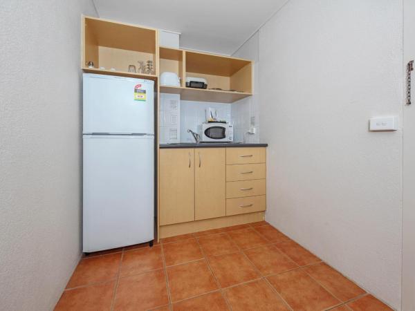 Belconnen Way Hotel & Serviced Apartments : photo 3 de la chambre appartement 2 chambres pour personnes à mobilité réduite