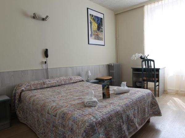 Hotel de La Paix : photo 3 de la chambre chambre double ou lits jumeaux confort
