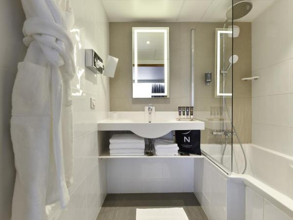 Novotel La Rochelle Centre : photo 6 de la chambre chambre double exécutive avec canapé-lit