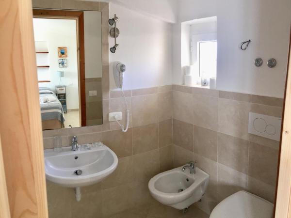 Harbour View B&B : photo 1 de la chambre chambre double - vue sur mer