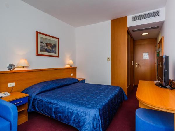 Hotel Medena Budget : photo 6 de la chambre chambre lits jumeaux standard - vue sur mer