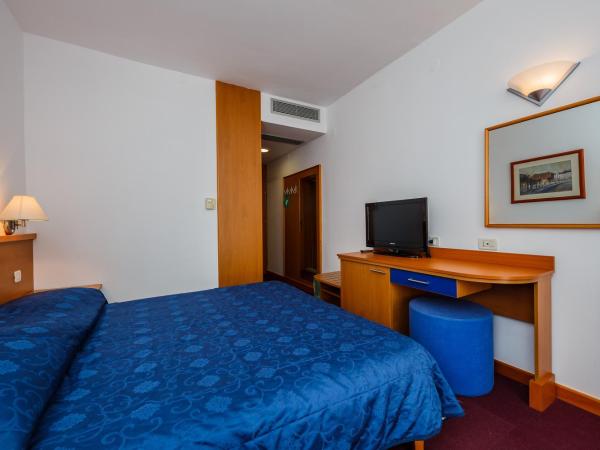 Hotel Medena Budget : photo 3 de la chambre chambre lits jumeaux standard - vue sur mer