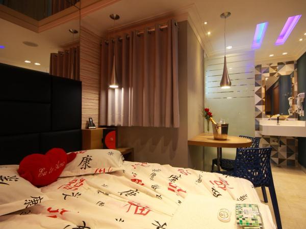 Glória Plaza Hotel (Adults Only) : photo 5 de la chambre chambre lit queen-size deluxe