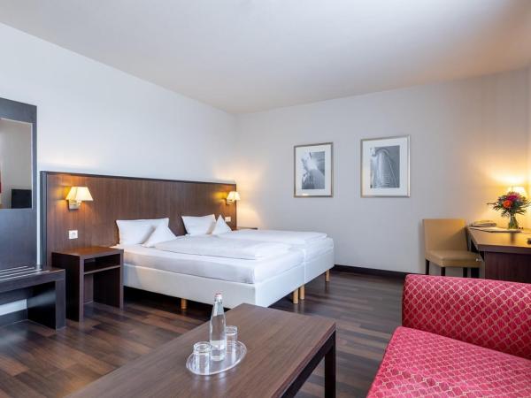 Trip Inn Frankfurt Nordwestzentrum : photo 3 de la chambre chambre familiale standard