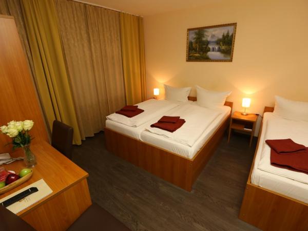 Hotel AI Königshof : photo 8 de la chambre chambre triple