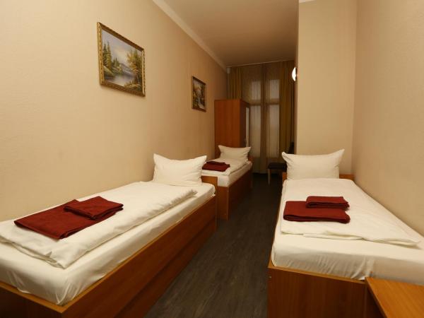 Hotel AI Königshof : photo 9 de la chambre chambre triple