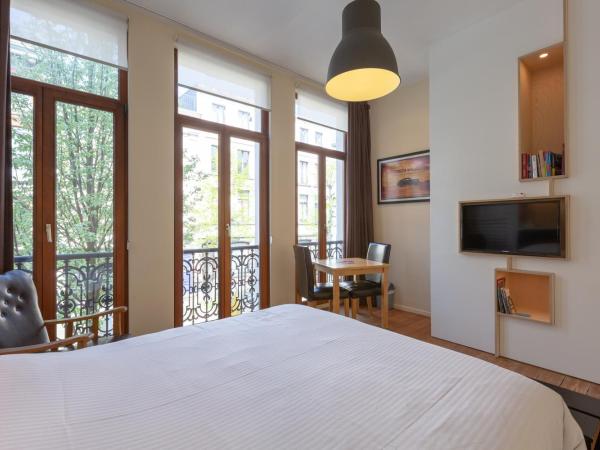 Because the Night city lodge : photo 4 de la chambre chambre double