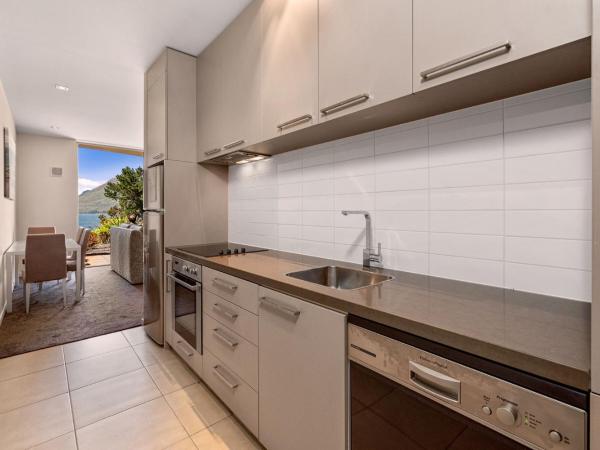 Highview Apartments : photo 9 de la chambre appartement 1 chambre - vue sur lac