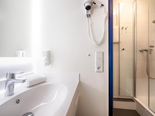 ACHAT Hotel Dresden Altstadt : photo 3 de la chambre chambre affaires lits jumeaux