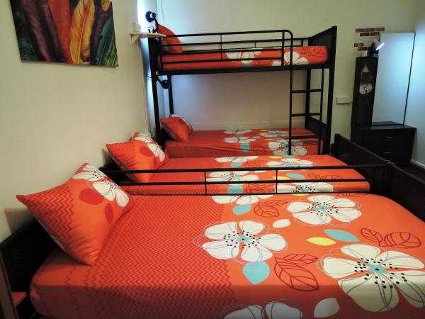 The Pillohouzzze : photo 4 de la chambre chambre quadruple avec salle de bains privative