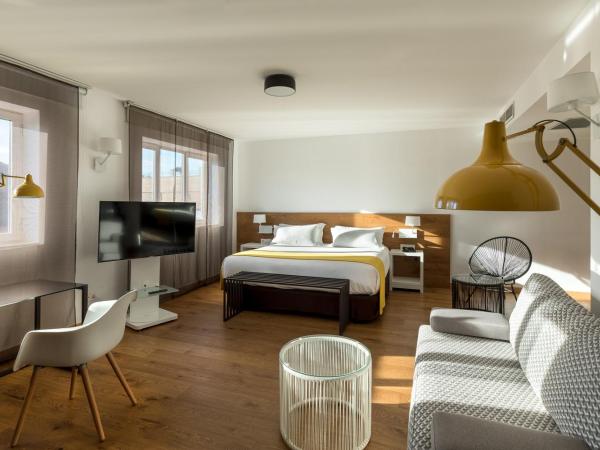 Rafaelhoteles Atocha : photo 3 de la chambre suite junior