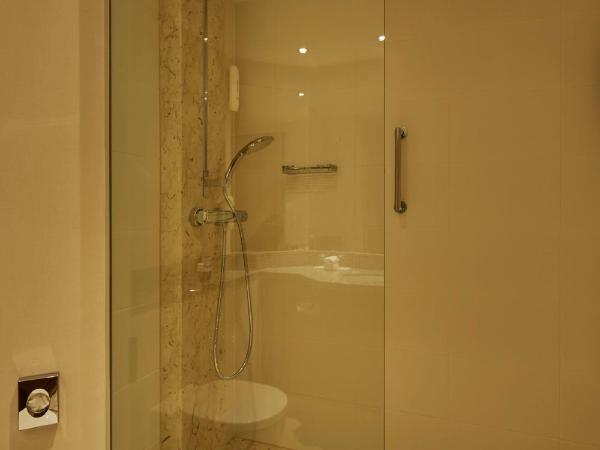 H4 Hotel Hannover Messe : photo 4 de la chambre chambre double confort