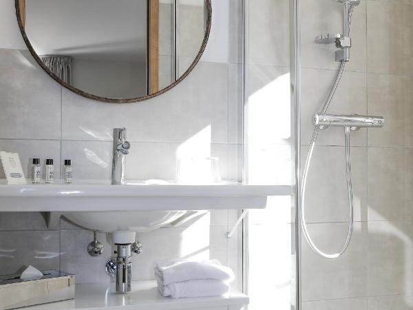 Hotel La Bienvenue : photo 4 de la chambre chambre - vue sur mer