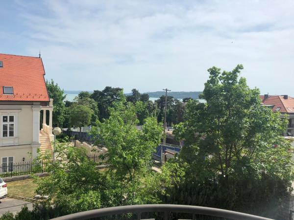 Zöldtető Panzió : photo 3 de la chambre chambre triple avec balcon