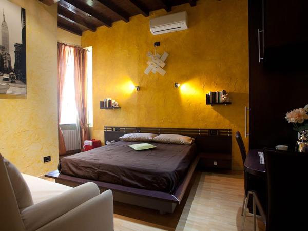 Bed & Breakfast Parmacentro : photo 3 de la chambre chambre familiale avec salle de bains privative