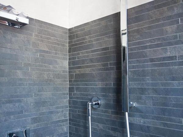 Bed & Breakfast Parmacentro : photo 4 de la chambre chambre familiale avec salle de bains privative