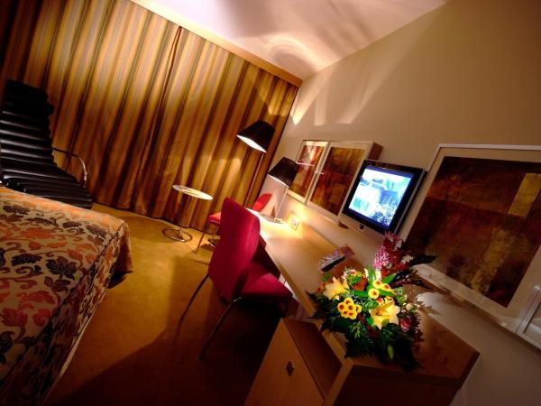 Hotel HP Park Poznań Malta Sport : photo 4 de la chambre chambre double supérieure - vue sur lac