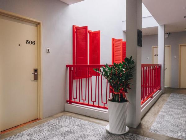 HOTEL CIQ, JALAN TRUS : photo 10 de la chambre chambre lit king-size