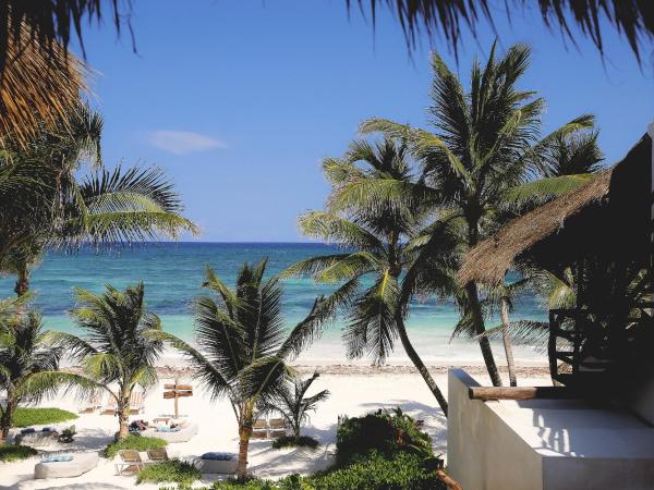 Cabanas Tulum- Beach Hotel & Spa : photo 5 de la chambre hébergement avec toit-terrasse - côté plage 