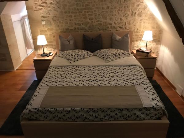 Chambre Centre Ville de Bayeux : photo 7 de la chambre chambre double
