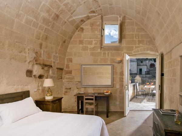 Locanda Di San Martino Hotel & Thermae Romanae : photo 1 de la chambre chambre double ou lits jumeaux supérieure avec vue sur ville