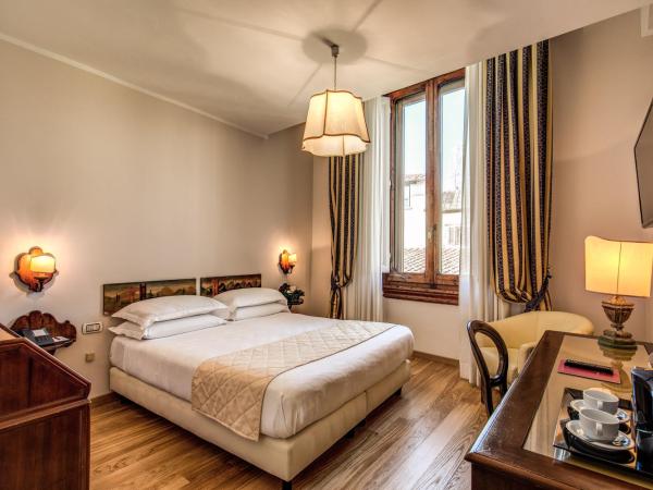 Hotel Croce Di Malta : photo 6 de la chambre chambre double