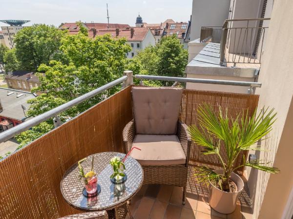 Pension-Leipzig-Süd : photo 3 de la chambre appartement avec balcon