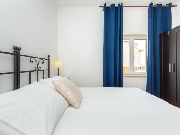 Villa Misita : photo 2 de la chambre chambre double - vue sur jardin