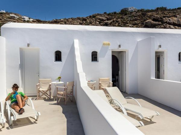 Alexandra Mykonos Port : photo 1 de la chambre chambre double deluxe avec balcon - vue sur mer