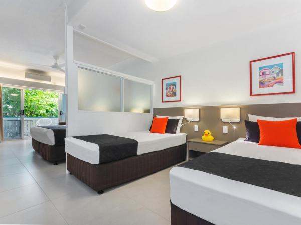 By The Sea Port Douglas : photo 3 de la chambre studio 44
