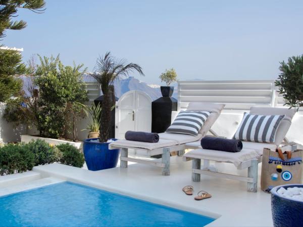 Santorini Secret Suites & Spa, Small Luxury Hotels of the World : photo 4 de la chambre villa junior avec piscine extérieure - vue panoramique 