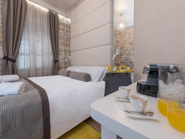 Zara Palace - design rooms : photo 5 de la chambre chambre deluxe double ou lits jumeaux