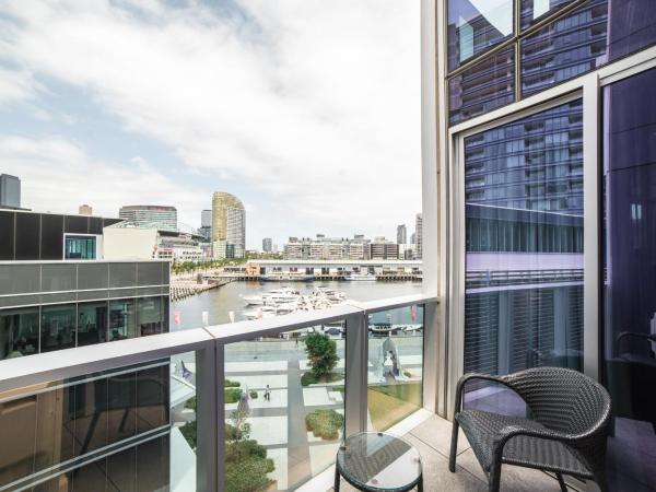 The Sebel Melbourne Docklands Hotel : photo 4 de la chambre appartement 1 chambre avec balcon - vue sur l'eau