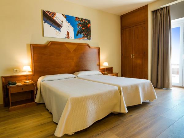 Hotel Monarque El Rodeo : photo 1 de la chambre chambre double