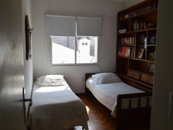 Hospedaje 371 : photo 1 de la chambre chambre quadruple avec salle de bains commune